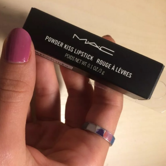 Full size, New Mull It Over MAC Lipstick💄 Made in 🇨🇦 - Picture 15 of 16